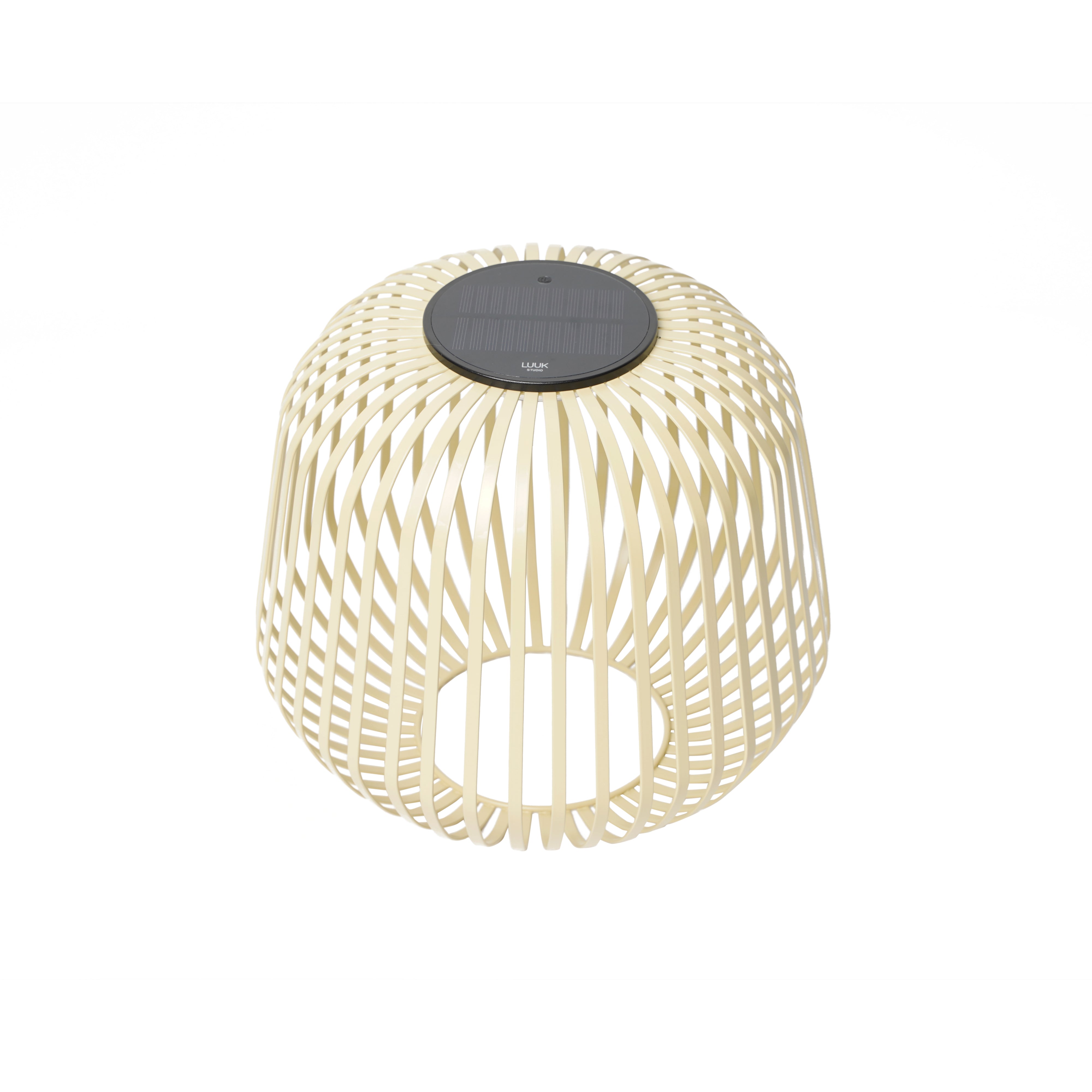 Sand Solarlaterne Solis M mit Metallgestell von LUUK Studio – modernes Windlicht mit warmweißem, dimmbarem Licht für stimmungsvolle Beleuchtung im Außen- und Innenbereich.